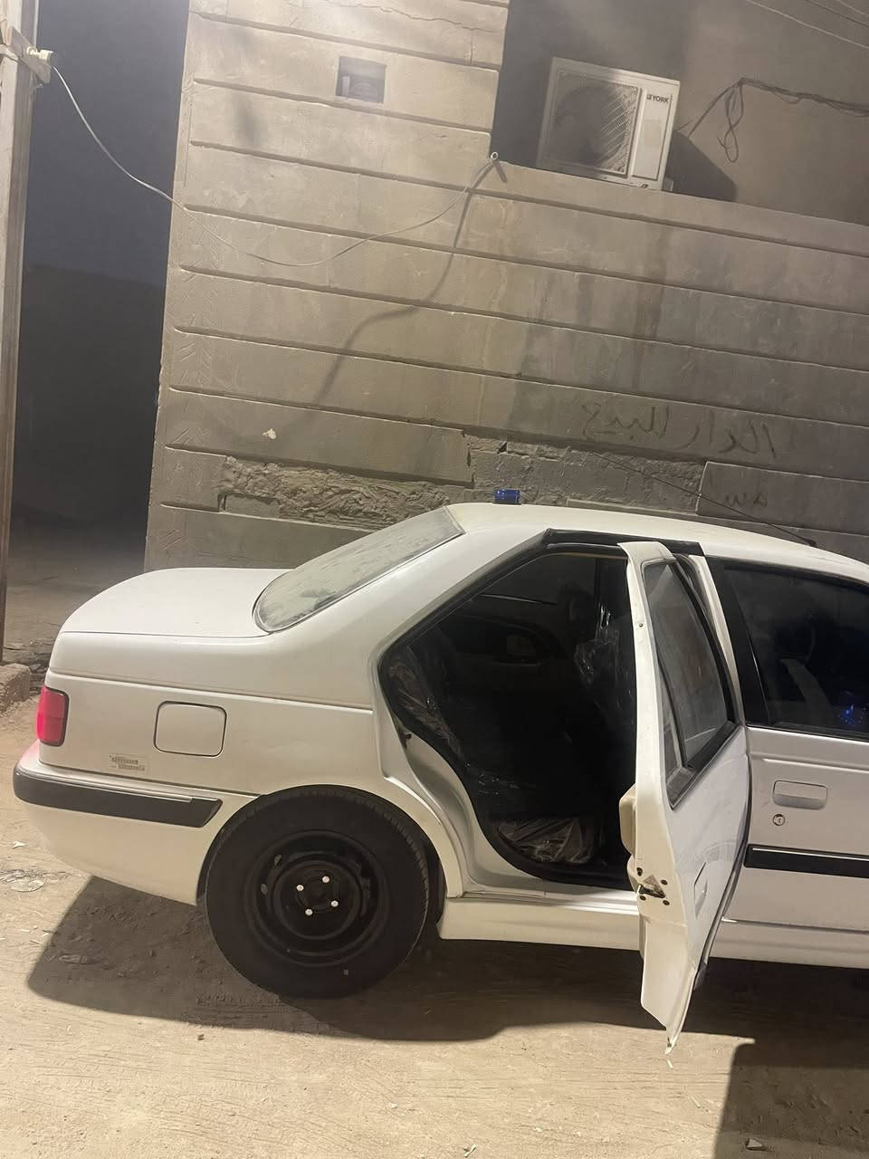 السلام عليكم بيجو 22 كفاله بس بيهه رصعه بلبنيد السياره إقصاد استقطاع. مباشر رقمه ناصريه عندي بيه وكاله مكاني بصره ***********
