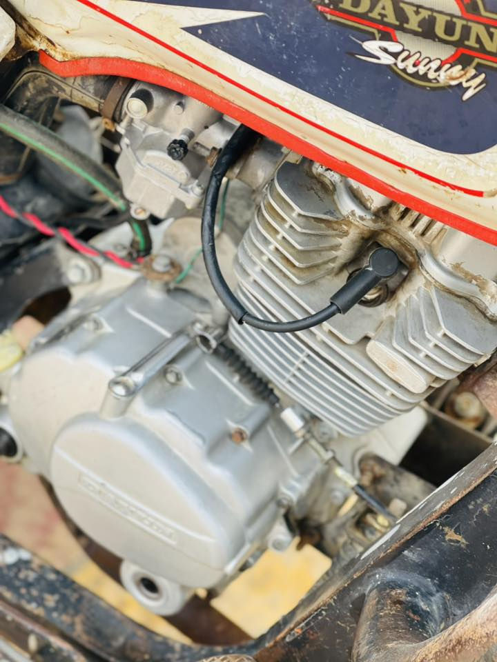 ستوته للبيع اصولي رقم نضيفه محرك وبدي وتايرات 

0782 750 1020
