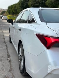 أفالون XLE • ٢٠٢٢ • ٥٧٠٠٠ كم