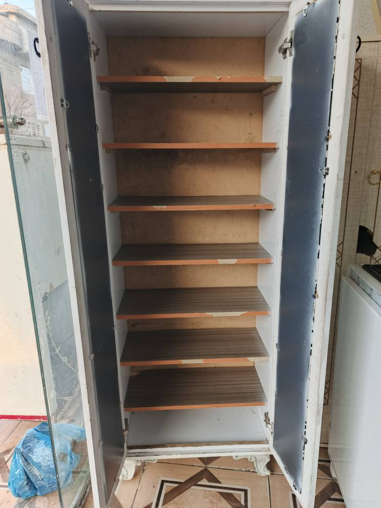 شوێن پێڵاوزۆرپاک وبێ عەیب
بە50هەزاربۆپەیوەندی
***********لەسلێمانی السليمانية, العراق
