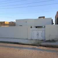 بيت للبيع بحي الاعلام مساحه 300 07808151731