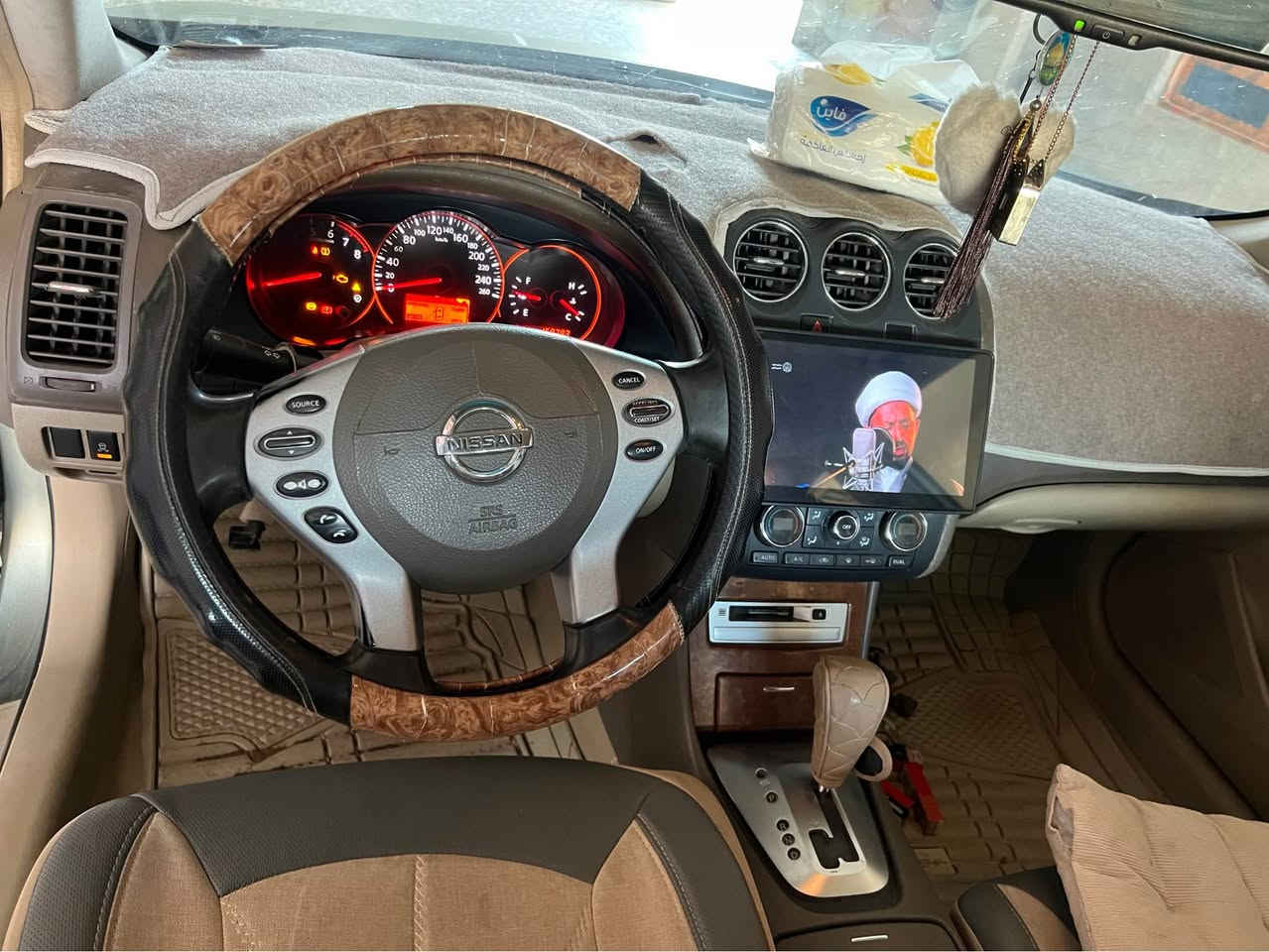 سلام عليكم  للبيع سياره نيسان التما 

((  خليجي  مديل 8  ))

  مكان السياره البصره شط العرب الجزيره  

سياره  رقم بصره جديد دولي  بسم جيراني 

يمي بل جزيره  سنويه لل 30 هزه جديده 

خليجي بصمه  شاشه كامره  مدوشمه 

كشنات او ارضيه  ودواخلهه كلش نضيفه 

سنتر لوك شغال  صندوق ع ريمونت  يفتح 

كهربائيات كلهه شغاله  

تبريد شغال  مكينه 2/500 كير نضاف  توه مبدل 

مجاول  وتخم بلك اصلي   وفيش مجاول   

تايرات  انضاف كلش   وسبير نضيف 

حداديه 70 بل ميه 

سياره  بيهه جوراد   مكفوله من ضربه 

القويه بيهه باردات بسيطات  

السعر  52وبيهه مجال 

الشراي يتصل ويدلل *********** البصرة, العراق
