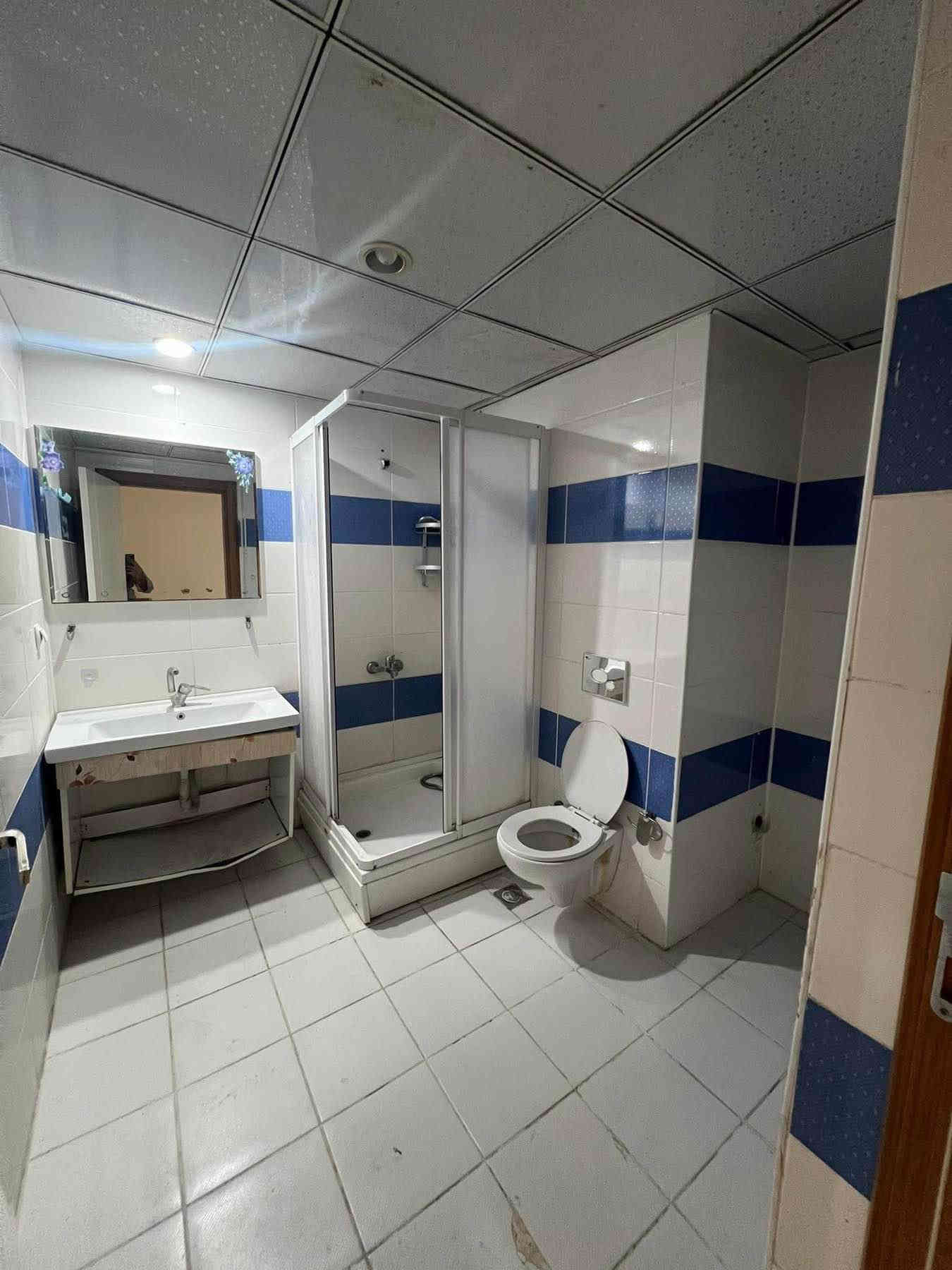 متوفر شقه  مستعجل للبيع في مجمع رامي لاند
موقع- تناهي مقابل جامعة ناوروز
مساحه- ١٢٥ متر
عدد غورفه -٢+١
واحد غورفه سويدي
٢ بلكون
السعر 4.20$ومجال

المزيد من معلومات تواصل عل هاي الرقم:
☎️ *********** Singapore
