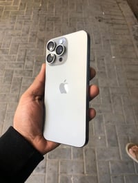 آيفون 15 pro max  ذاكرة 512 سعر 950 07726009950