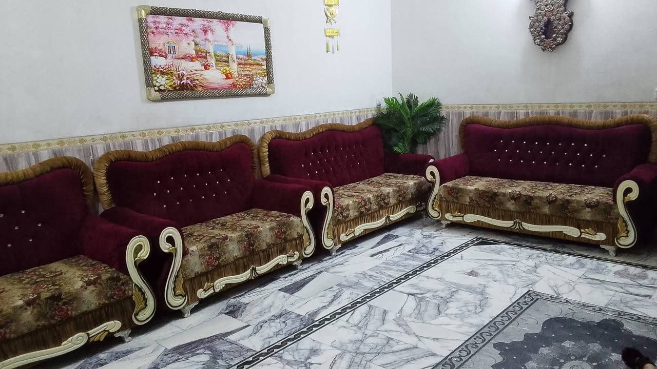 السلام عليكم تخم 15مقعد مكاني بغداد السعر 500وبي مجال رقم الهاتف ***********
