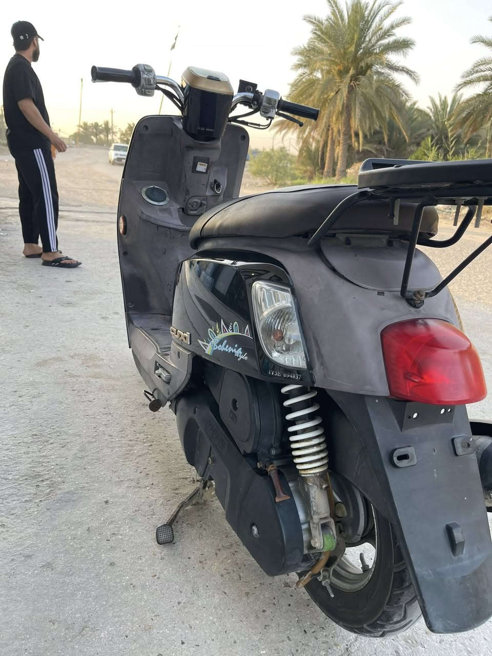 سلام عليكم دراجه بوليسي للبيع 
كلهه ختم واحد 1️⃣ 
ممدود اصبانه عل مكينه
بيه فقط بوربرنات مل روله 
وسعرهه كلش حلو 

٨٠٠وبيهه مجال 
للستفسار 
***********
