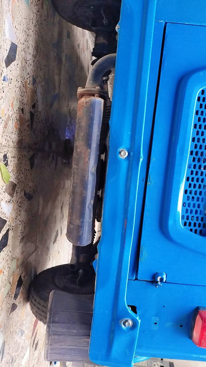 سلام عليكم   بيع تكتوك            بغداد مدينه صدر  حي كوفه        سعر 9.250            رقم ***********
