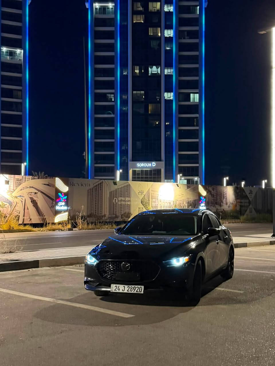 � للبيع – مازدا 3 موديل 2023

* المحرك: 2.5 لتر
* الدفع: AWD (دفع رباعي)
*فول مواصفات داتاشو
توقف ذاتي 
تحديد الخروج عن المسار
رادار 360 درجة
* ناقل الحركة: أوتوماتيك
* الممشى:128الف كم
* السيارة نظيفة جداً ومستخدمة استخدام شخصي.
* الصيانة الدورية منتظمة.
* المكيف بارد، والمحرك والجير بحالة ممتازة.
* لا تحتاج أي مصروف، جاهزة للاستخدام
رقم دهوك باسمي مع كتاب تضليل
السعر:137 وبيها مجال 
حادث السياره كلش خفيف
للاتصال:***********
تم تنزيل السعر والي يكول رقمها دهوك بخدمتك اسويها الك رقم سليمانيه او اربيل شنو تريد وياك وع حسابي السياره حلوه وجاهزه من كلشي وكلش نضيفة كامله من كلشي بوليش وحمام جديد كلش نضيفة السياره
