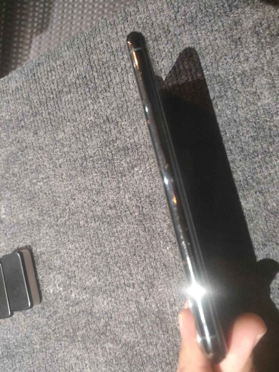 سلام عليكم ايفون ١١ برو ماكس للبيع 
مبدل شاشة اصلية ٣ خيارات 
ذاكرة ٢٥٦

بطارية ٧٣٪شحنة كلش زين

جهاز كلش نظيف ولا شخط بي شرط كله شغال انطي بي ضمان شكد متريد 
ويا سماعات ايربود + ساعة صناعة الأماني وياهة ٣ سيورة ربط عربي 

السعر ٣٠٠ 
مكاني بغداد العبيدي 
الرقم ***********
