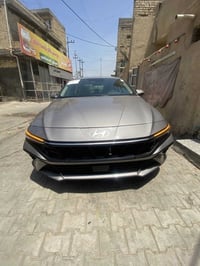 شباب  سياره النتره مديل ٢٠٢٥ الون اسمنتي فوللل مواصفات 1فتحه 2بصمه 3كا...