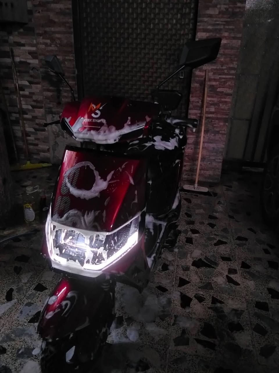 درجة شحن للبيع
موديل 25 بطاريته 80%
كلشي شغل لايتات امامي خلفي اشاير  خمس بطاريات 
اي عيب ما بيه مكاني كركوك اللاستفسار ***********. وبسعر كلش مناسب
