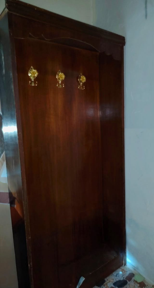 غرفه للبيع مكانها شارع ابو طالب
صاج داخل خارج كنتور ابو 6ابواب ملحق مخفي ضهر جرجوبه نضافتها 80%


**إذا كنت صاحب هذا الإعلان وتريد حذفه لأي سبب، رجاءا أرسل رسالة إلى الدعم الفني**