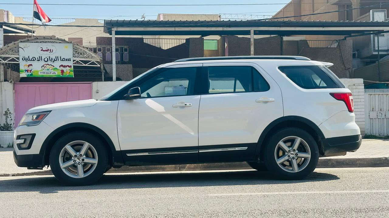 فورد اكسبلورر 
2018 XLT امريكي 
فول بنوراما 
بصمة 
تشغيل عن بعد 
تدفئة تبريد 
6 راكب كشنات منفصل Vip
حادثهة جانبي كما موضح بالسونار 
رقم كربلاء انكليزي وهزة جديدة 
رقم ***********
السعر  165$قفل
