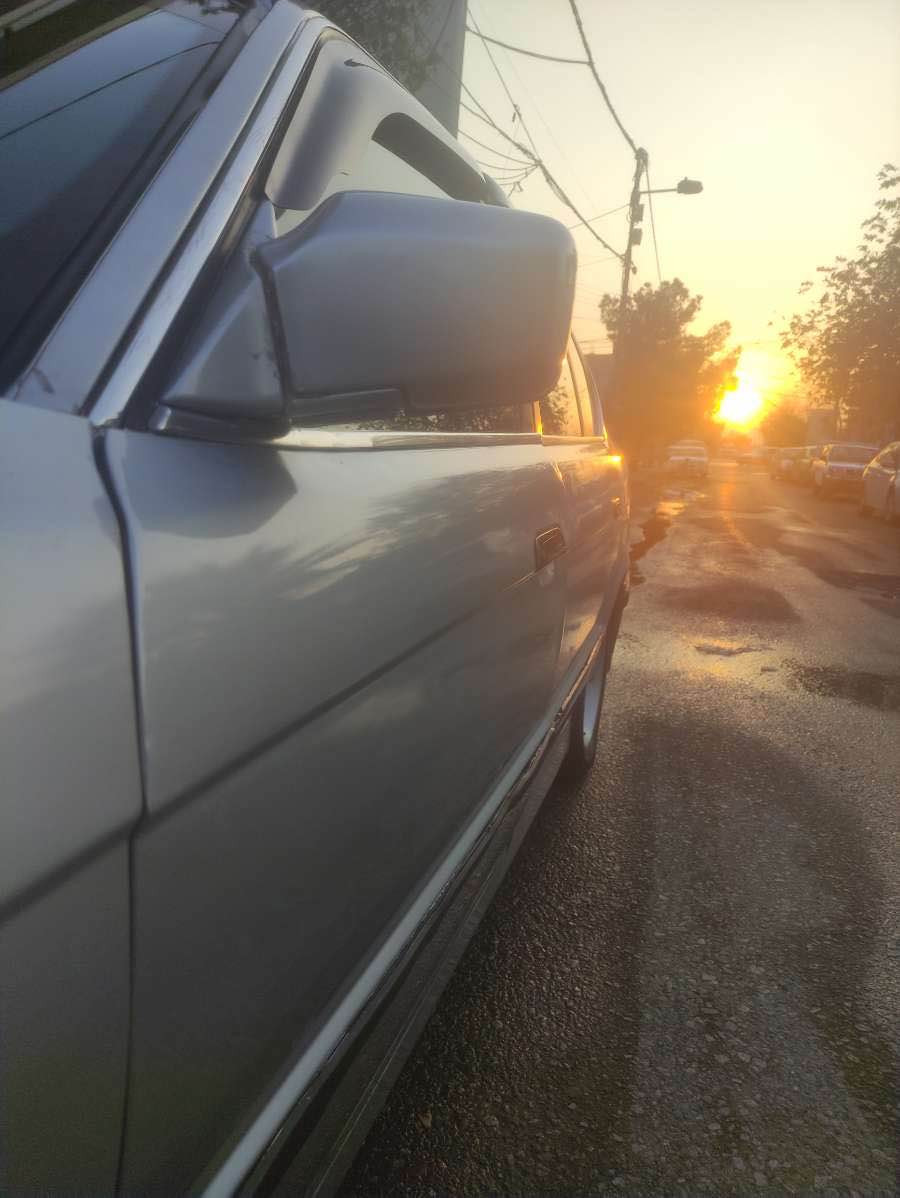 سەرەتا بە ناوی خوای گەورە بیم ١٩٩١حەجم  ٥٢٥  بۆ فرۆشتن مەکینە ٥٢٠ دیجتاڵ ناو سپی سەیارەکە گیر عادییە زۆر بەقوەتە ماشااللە گیرو مەکینەەی بەشەرت دە فیتەر کارەبای ئیرفلوو هەموو گیانی مەزبووت ئیش ئەکات توون تۆڵ بیتەقەو ڕەقەیە سەنەوی ئەسڵی جنوب وەکالەی ئەسڵی لەگەڵە پیشوو دوا کەپسەدەعمو لیدراوی قورسی نییە   سەیارەی ماڵی خۆمە هەموو گیانی بەشەرتە سەیارەکە زۆر بێمنەتم لێ زۆر بێسەر ئێشەییە سعری ٣٢ گەڵامعامەلەی زۆر کەم  *********** السليمانية, العراق
