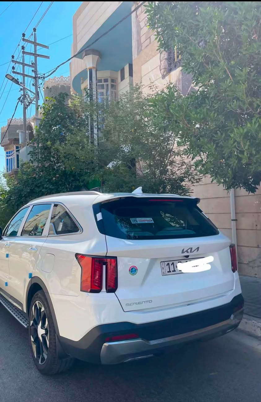 السلام عليكم سورنتو 2026 وكاله نم دادشو فول موصفات ماعدا البنراما ويل 20 ماشه 6000 كامره 360 درجه خمس كامرات تشغيل عن بعد لاتصال ***********
