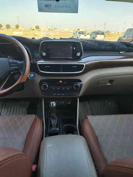 توسان 2020  خليجي
ماشيه 60 الف فقط حقيقي 
رقم قادسية 
فول الفول
كشنات كهربائيه عدد2
بصمة تشغيل +بصمة ابواب
شاشة كبيره بلوتوث+كامره خلفيه دواره
تبريد قطعتين
كلش جديد 
السعر 190 وبيها مجال بسيط
***********
***********
