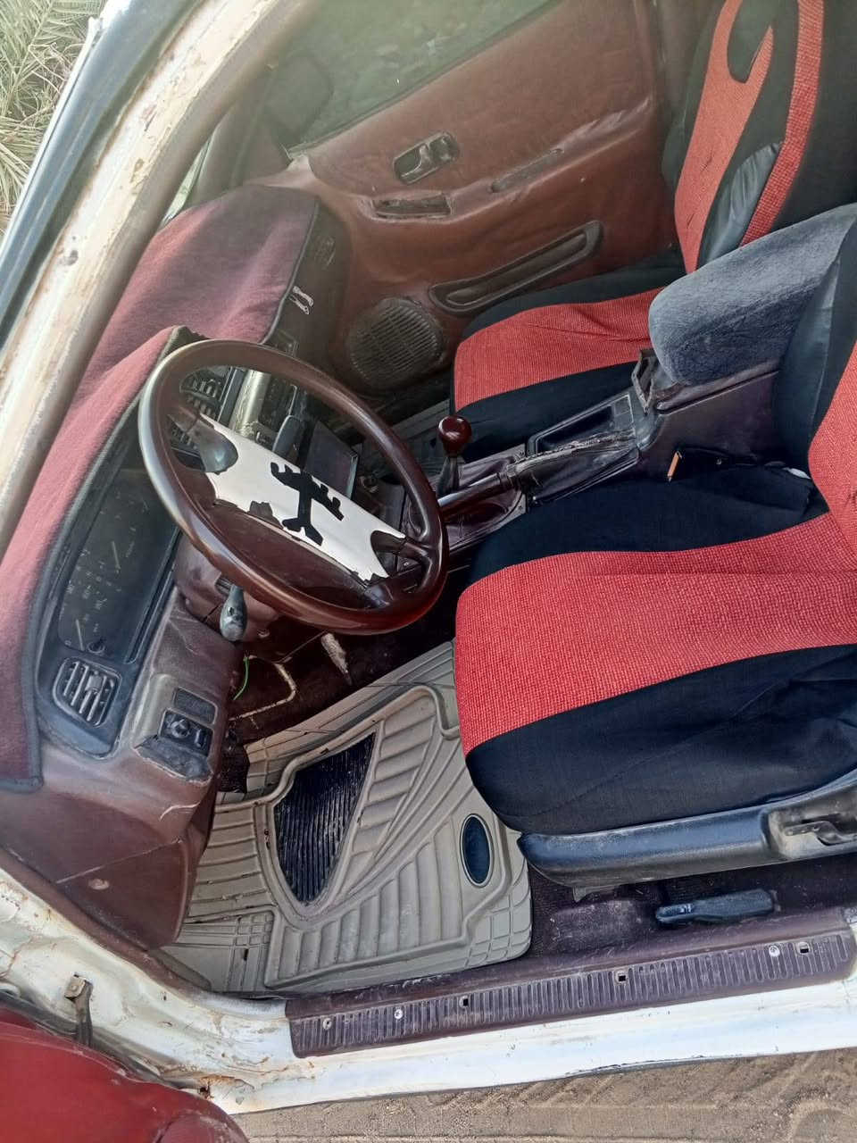 السلام وعليكم نيسان التيما مديل 1991محرك 3000ابو لكلاص كير عادي عينه وصينيه براص  رقم جديد سنويه لل2030بسمي مكان بصره ابو الخصيب سعر 40 وبيها مجال ***********
