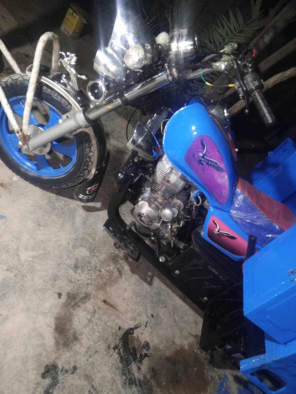 سلام عليكم ستوتة موديل 2021 محرك 2024 اوراق كاملةتترقم مصبوغة عام جماليا كهربايات شغالة ضفيرة جديدة  تشتغل سلف باتري 24 ماناقصها برغي مكفولة من الشخط بريكات جدد الستوتا احلة من الصور محرك لانضوح ولاتبخير مكينا شلعة ومعدل سعر (مليون و300)وبيها مجال للطيبين مكان ديالى كنعان  رقمي *********** اتصل ودلل
