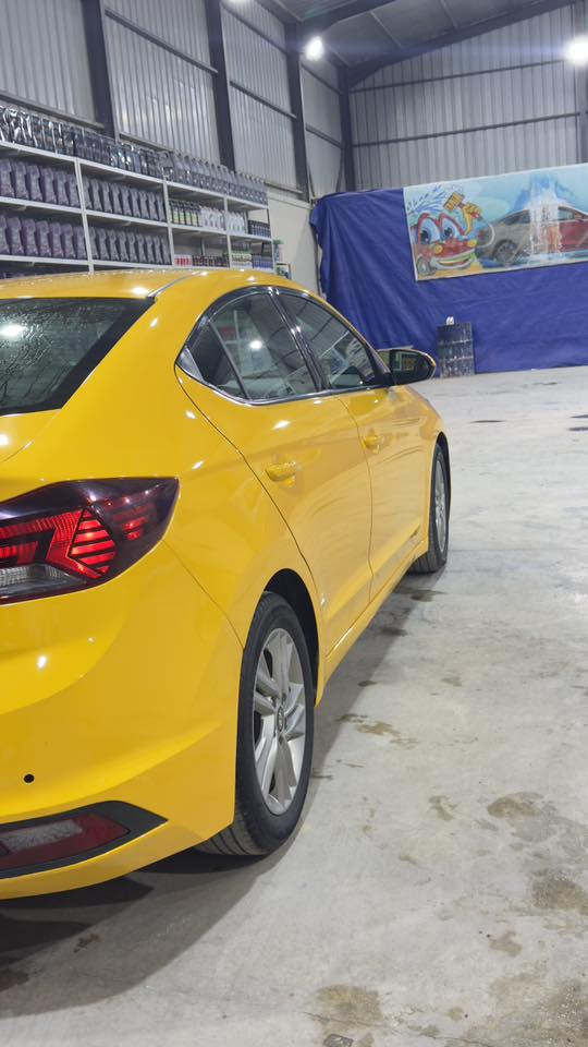 النترا 2020 وارد امريكي  سياره جاهزه حداديه تخم 
تاير مابيه زلغ  بيه فقط بنيد  الشراي يتصل على رقم. 
السعر قفله 135 
***********. 
***********
