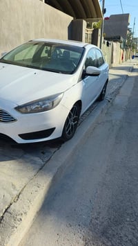 فوكس • ٢٠١٨ • ٢٠٠٠