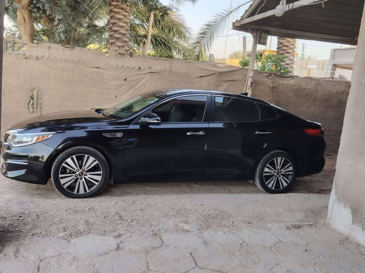 ابتما موديل 2017 امريكي سياره جديده حادث بنيد فقط تبديل وحافه الجاملغ رقم دهوك سنويه جديده سياره جاهزه من كلشي 
السعر 115 بيها مجال قليل 
***********
