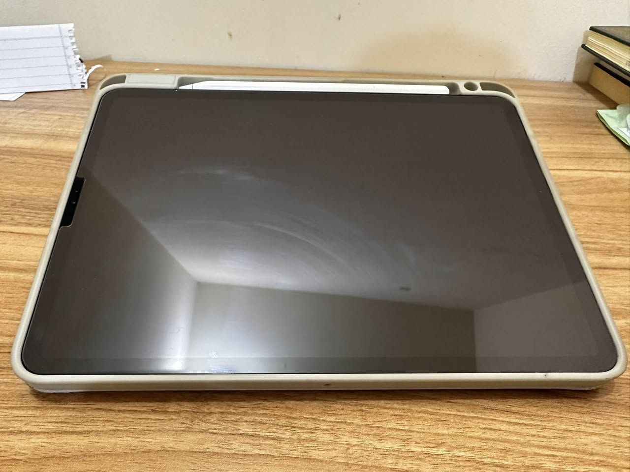 سلام عليكم 
ايباد 11برو حجم 11انج للبيع 
إصدار 2020 
الجهاز نضيف استعمال دراسة فقط 
مبدل بطارية 
للاستفسار مراسلة او واتساب ***********
