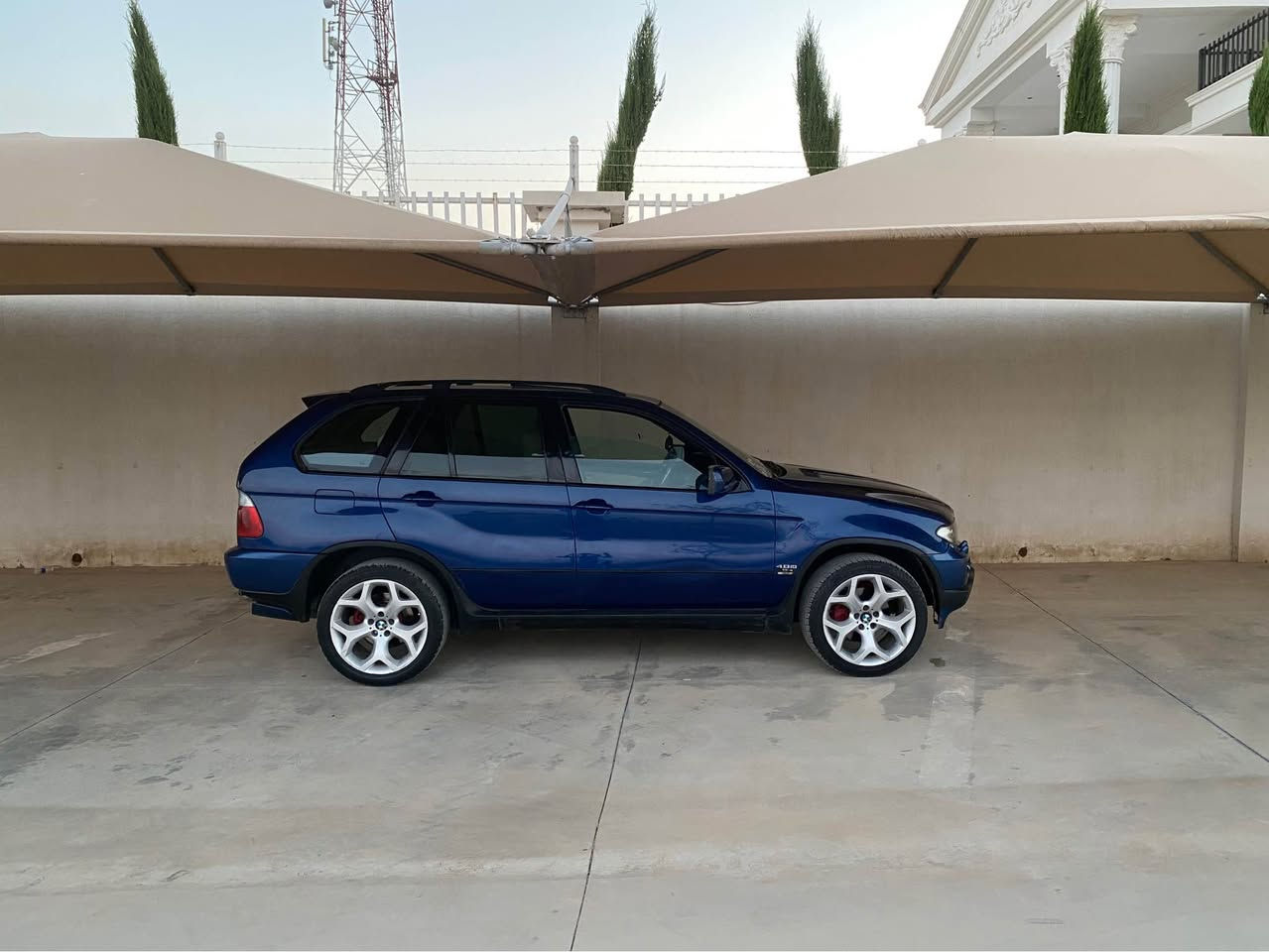 BMWE53X5مؤديل 2007مه كينه 8بستؤن مواسه فات گير تؤماتيك و عادي و سپؤرت سه قف شووشه واتا پانؤراما ته بيرد گه رم وسارد 8ئه ر باك سوكان ڤؤليؤم سوكان كاره باي سوكان خه زن كوشن خه زن شوكن كاره باي كوشن سياحي لايت ئه لقه ئاوينه خه زن بي ده عمو ليدران يه ك قه تره بؤ ياخي نيه مه نه فيستي براهيم خه ليلي له گه سه ياره كه بي مووشكيله سعر 37وه ره قه و مه عامه له يه كي زؤر زؤر كه م شوين سه نگه سه ر ژماره ي مووبايل *********** بشدار, السليمانية
