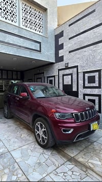 للبيع جيب لمتد بلاس خليجي 2019 كفالة عامة 3 شاشات  فول مواصفات 1/1  مك...