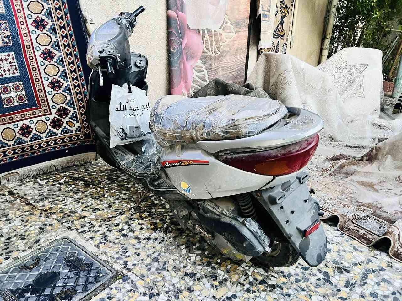 السلام عليكم دراجة بريز للبيع الدراجة مجفته  العنوان بغداد العبيدي السعر(300) وبيها مجال الرقم***********
