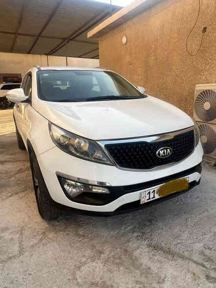 سبورتج موديل 2016 بيع او مراوس بأحدث كفاله عامة لا صبغ ولاتبديل فقط بارد كلش قليل باب السكن وشخط بسيط باب خلف السايق
كير ومحرك  وحدادية وكهربائيات وتبريد وأطارات ودواخل بحالة ممتازة
منظومة بنزين جديدة باتري جديد..
رقم بغداد دولي جديد بأسمي /بغداد /الدورة /ابو دشير 
السعر 170وبيها مجال بسيط
***********
***********
