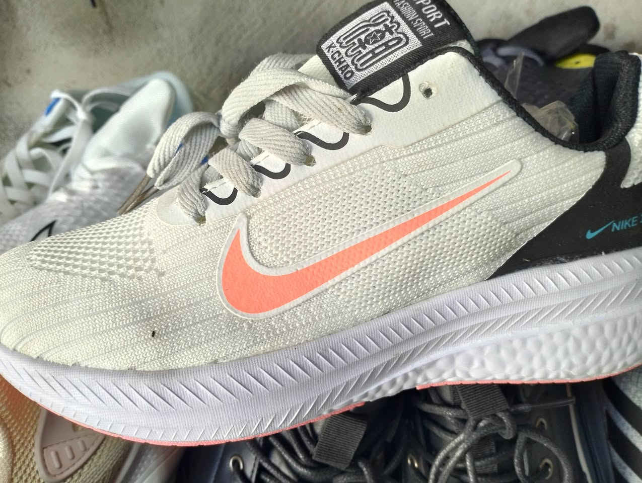 بإله جديده في حي التحرير مقابل جامع ال البيت بل فرع اي ستفسار على مازنجر أو وات ساب أو على هذا رقم ***********
