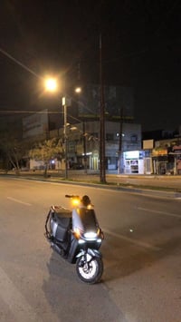 سلام عليك دراجه شحن نظيفه كلش اي نقص مابيها فقط الدرع مالها تعبان شويه...