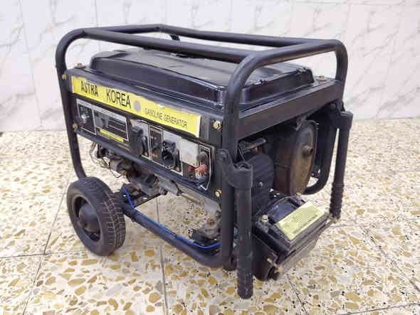 للبيع موالدة استرة كوري 2ونص كيفي 10امبير الوجبه الاولى ملف نحاس صوته جدا ناعم اقتصاديه بصرف البنزين سلف وحبل نقص فقط باتري السعر ((150)) الشراي يتصل المكان بغداد حي الانتصار يوجد توصيل ***********
