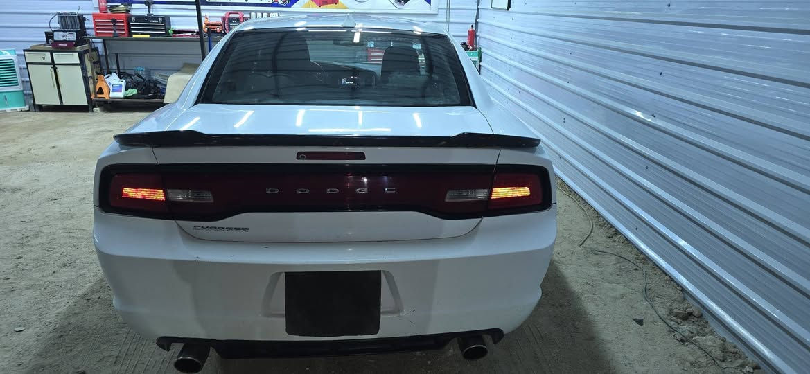 السلام عليكم
چارجر 12 معلايه 14 رقم بغداد 

كير مكينه بحاله ممتازه تبريد ممتاز 

صوت ب الاكسل 

السياره خير من الله السعر ع الخاص


**إذا كنت صاحب هذا الإعلان وتريد حذفه لأي سبب، رجاءا أرسل رسالة إلى الدعم الفني**