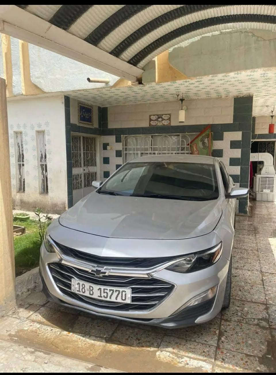 السلام عليكم 
ماليبو 2022 RS معوقين 

الضرر 
جاملغ جهة السائق وبنيد وبارد قبق الجنطه صارت بيها طخه خفيفه بالجاملغ الثاني مال الصدر ماسويته ميبين الا تركز عليه

راديترات بلادي كير محرك شرط الفحص 
ماشية 65 كيلو 

تخم تاير جديد بانزين محسن دهن موتل درجه اولى 
المواصفات معروفه ***********

السعر 115 بي مجال كلش قليل... سيارة جاهزه ماتصرف عليها الف دينار
