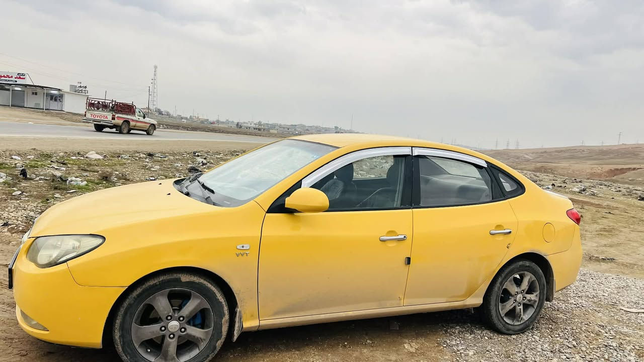 للبيع.   السعر /120 السونار موجود مع الصور  ***********
افانتي 2009 مكان السياره قريه الكسك 

كاربون بانزين الكتروني 

الشرعي اني
