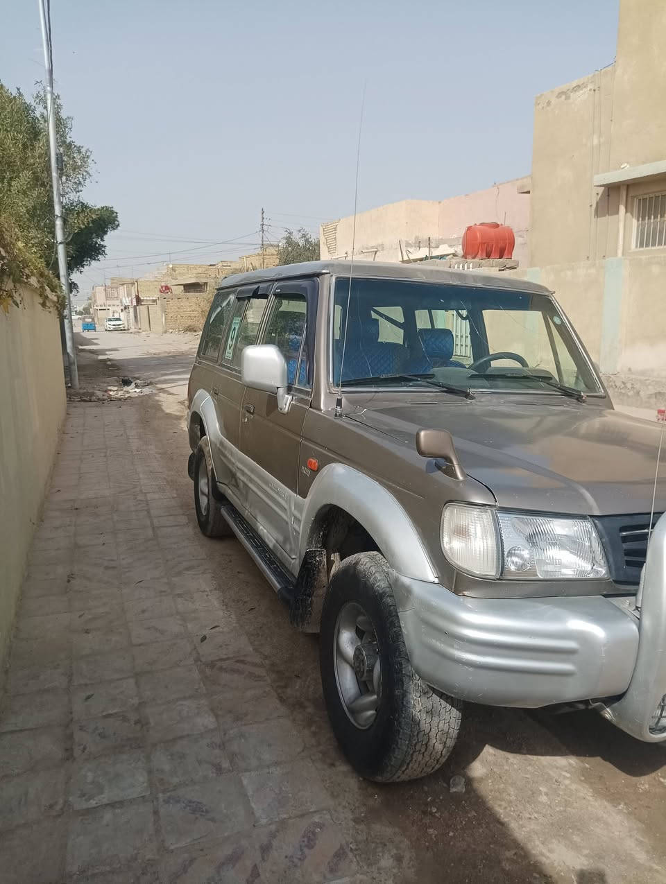 كالوبر للبيع رقم اربيل أصولي سياره كلش حلوه تخم تايرات مكينه وكير كفالة رقم دولي السعر 55وبيه وبيه مجال الشراي ***********
