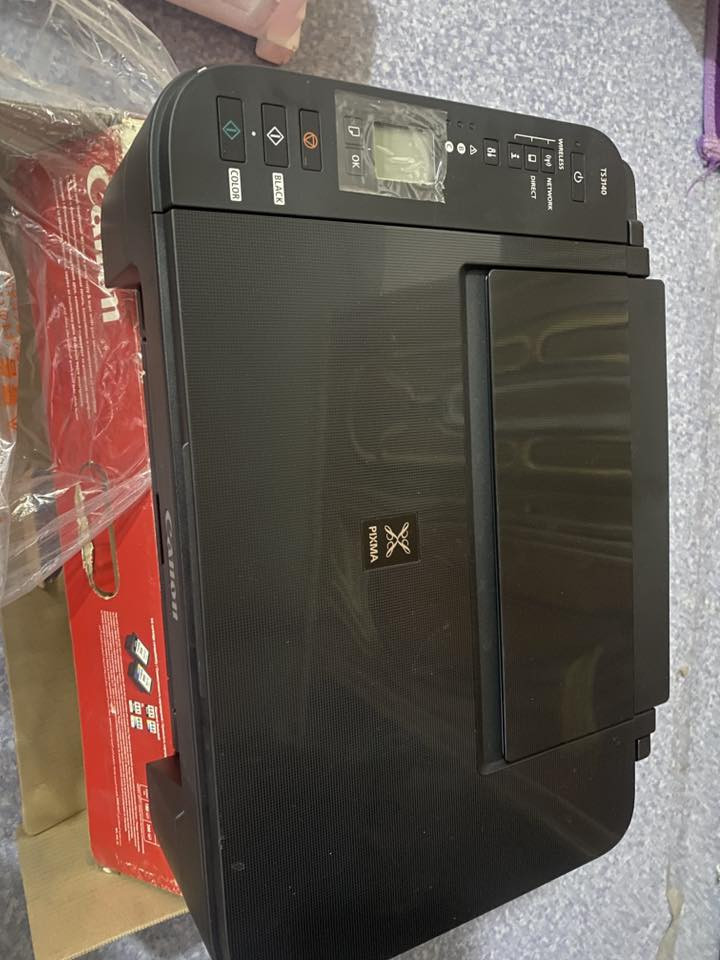 طابعة كانون (TS٣١٤٠)
جديدة ممستخدمة نظافة ١٠٠٪؜
بيها نقص كاترج فقط.

للتواصل واتساب 
***********
