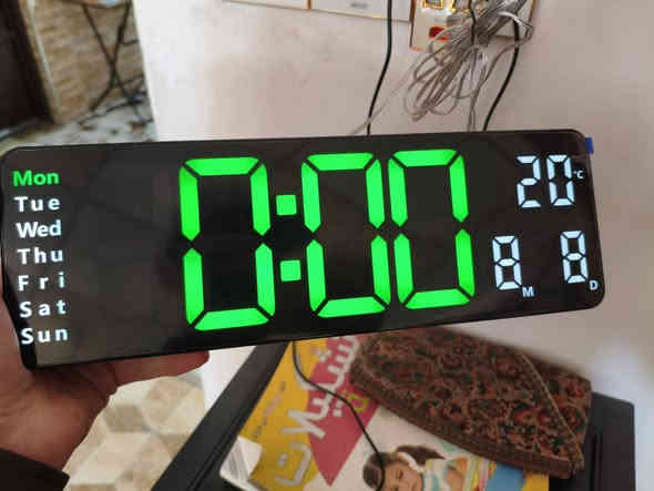 اغراض للبيع الاسعار جوة الصور 
رقم *********** واتساب متوفر 
المكان برطلة وبيهم مجال.
