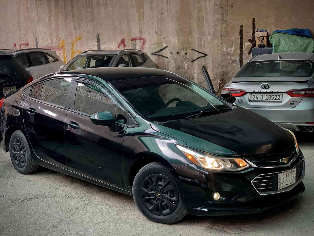 السلام عليكم فقط للبيع
شوفرليت كروز 2018 
مكينه وكير وطخم شرط جديد...
مكينه 1400 توربو...
ماشيه153 كيلو
السياره نص فول
رقم نينوى الماني.
ضررها موضح بالصور بدون دواخل شرط
صار بيها ربع باب خلف باب السايق داخل الموصل
اما ضرر امريكا موضح بالصورة 
سيارة كامله بس تحتاج صبغ بنيد
مكان السياره موصل جانب الايسر
السعر : 95$ و بيها مجال بسيط
للتواصل :***********
