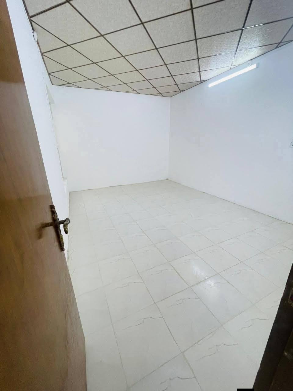 بيت للبيع مساحه ١١٠ متر طابو صرف
حي ميسان قطاع ٢٣ مجاور شارع الجامع 
غرفه وصاله ومطبخ وستقبال 
وصحيات داخليه وخارجيه ومكشوفات 
السعر ٩٣ مع مجال 

للاستفسار والمعلومات الاتصال بنا ع الارقام التاليه 

***********

***********

***********

أو مراجعه مكتب ألروان للوساطه العقاريه والمقاولات العامه 

عنوان المكتب حي ميسان ع الشريط قرب صيدليه الشراع 

عندك بيت عرصه للبيع راسلنه وات ساب وتدلل
