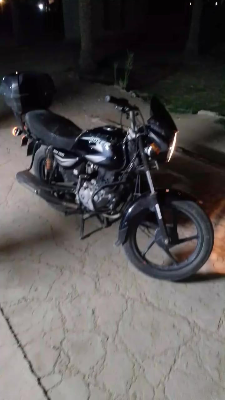 سلام عليكم للبيع موطور بوكسر موديل 21  كفاله عامه وراق كامله سعر  مليون وبي مجال مكان بغداد تاجي. اخوان مكلف بل نشر صاحبه 👈 ***********.       ***********
