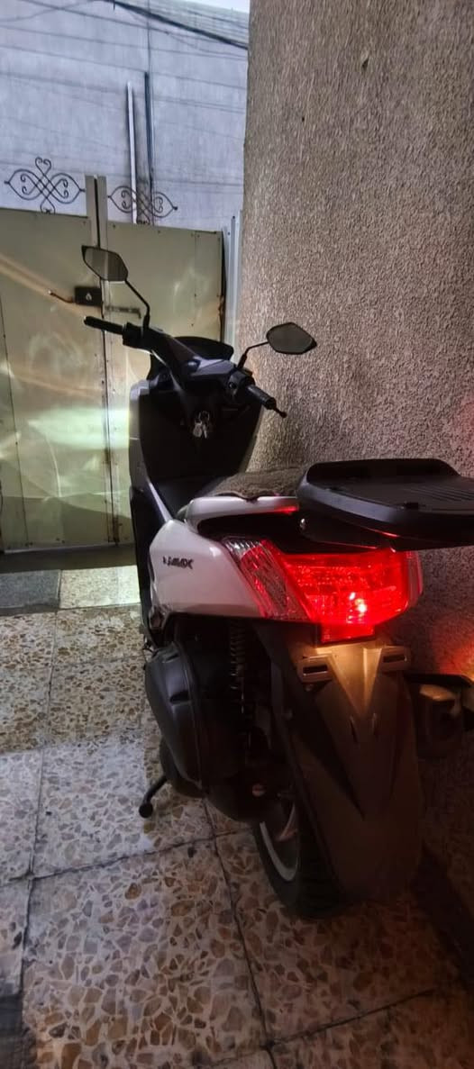 السلام عليكم N MAX 2018 الدراجة رمبة وحيل نظيفة بانزين محسن دهن يورل اصلي بريكات دسك كلة abs ستاند كهرباء حالياً ممشاها 19300 الف للبيع فقط سعرها 16 مكاني بغداد العبيدي ***********
