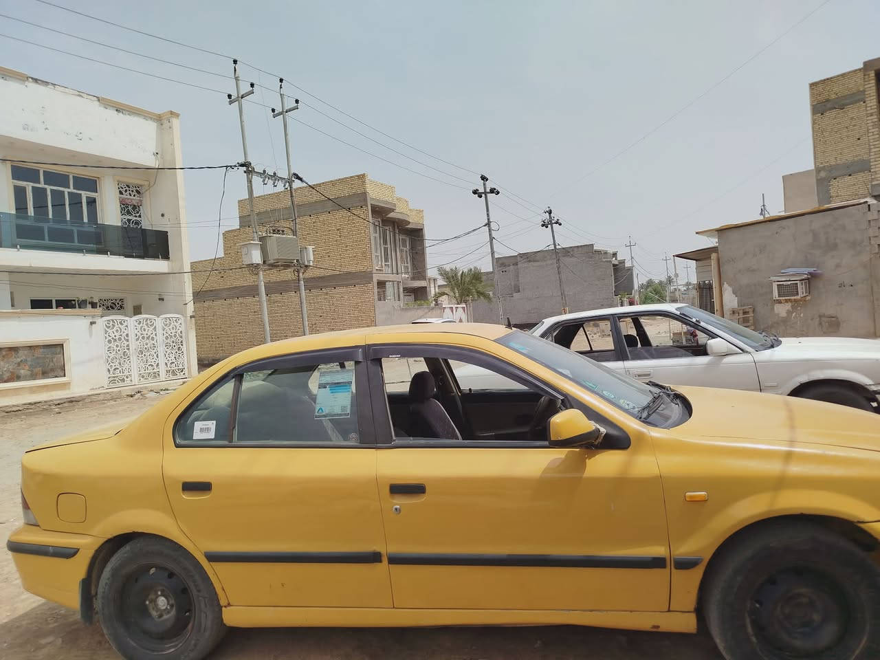 السلام عليكم سمند 2011 مبدل بيها بنيط وجاملغ كير جديد مكينة بيها خيط بخار كلش قليل ماتنقص صدرها دبلاته جديدة  كهربائيات باور جديد باتري تخم تاير مصفره هيئة وغرامات رقم وسنوية بغداد ل 2029 تحويل ثاني يوم رايدها ب 25 وبيها مجال 
***********
