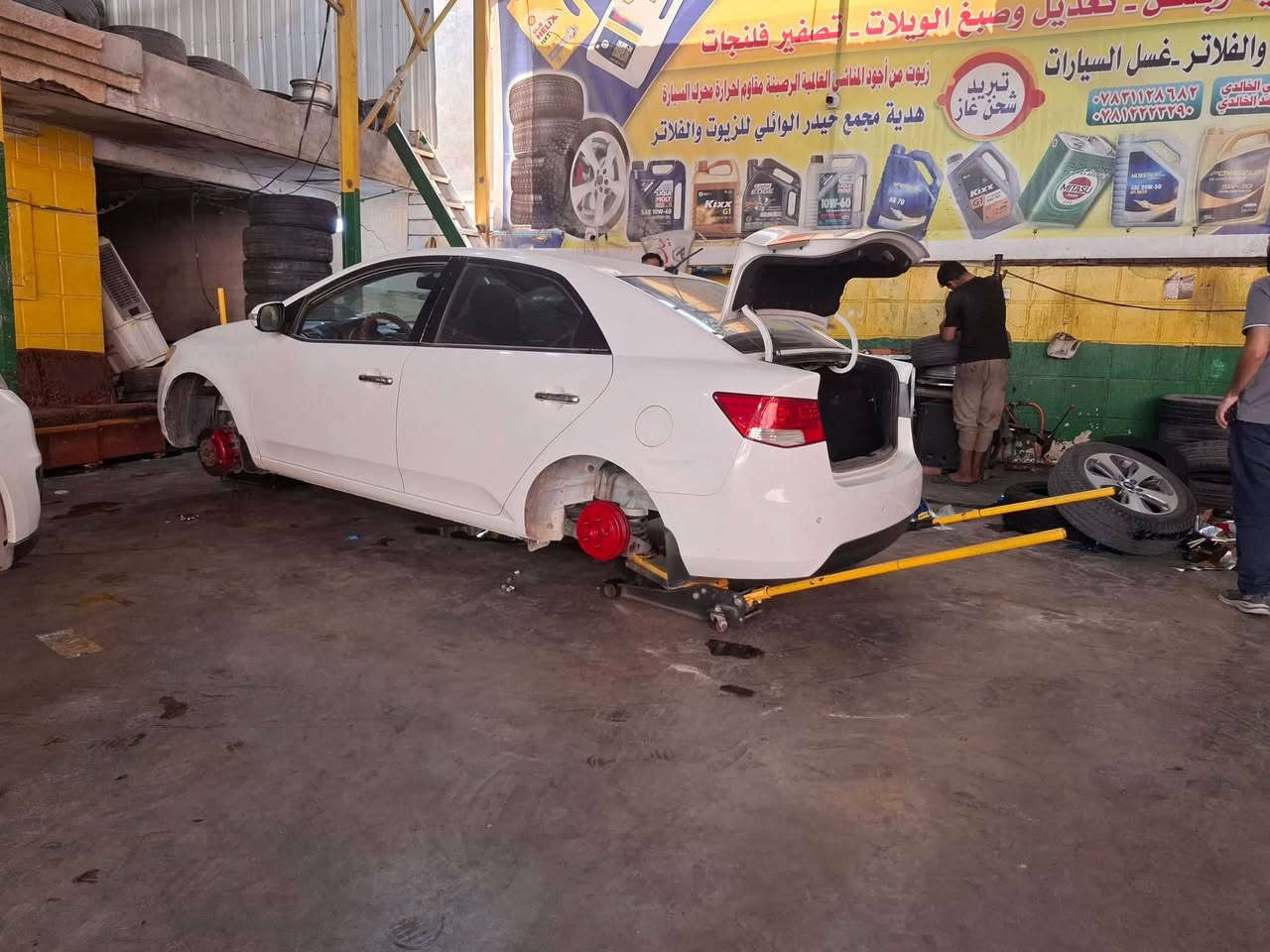 السلام عليكم
سيراتو  (١١) خليجي
 لون ابيض 
مكفوله كفاله عامه  
كير مكينه
تخم تاير 
تبريد 
حداديه 
مكان السياره النجف الكوفة 
السعر ١١٠  وبيه مجال  
تريد وكاله تريد تحويل  
السونار بالمنشور  اي استفسار 
اتصل ***********
