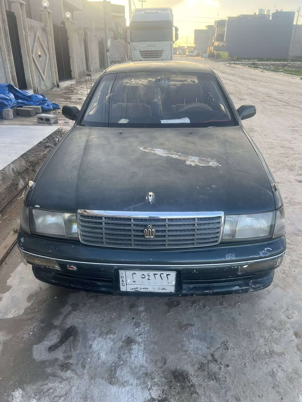 سلام عليكم بطه للبيع موديل 1991 متصل كير ومحرك وطخم  شرط تحويل شرط الكص شرط وكشر كدام العين رقم الماني سنويه عضم سعره 45 وبيها شوي مجال ***********
