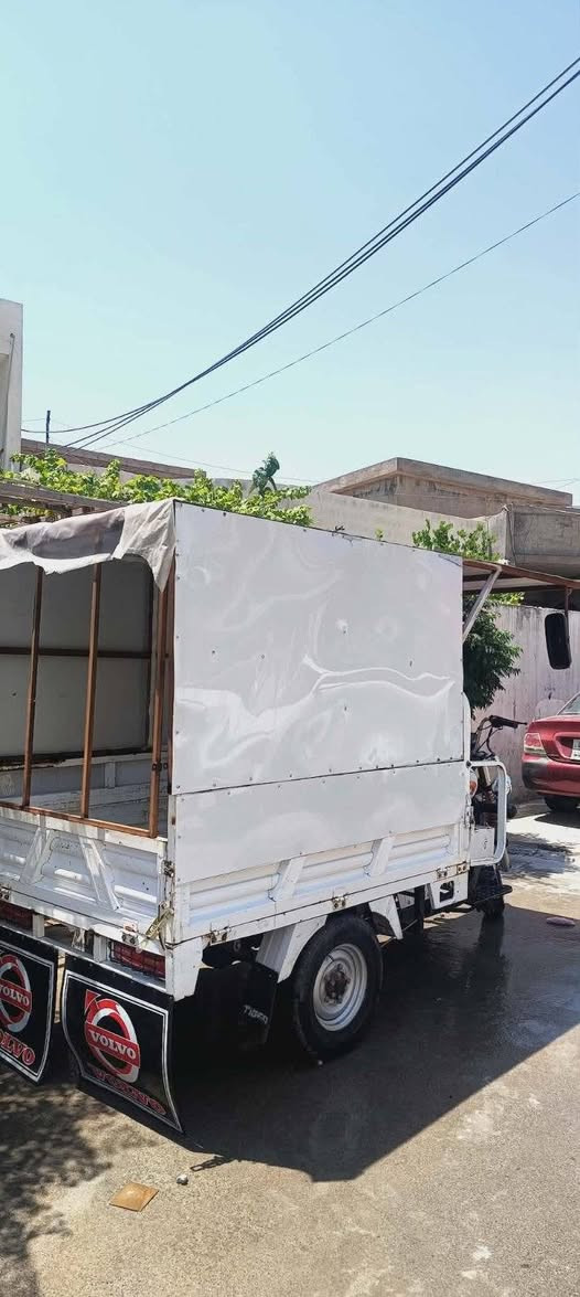 ئەم ماتورە سی تایە بوفروشتن بەشەرتی هەموشتیک دەی فروشم زور باكو خاوینە مودیل 2023 مە نە فیسی لە کەلە ***********
