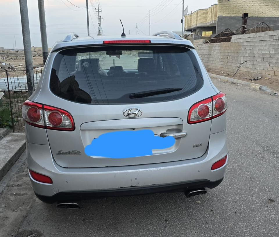 ادوات متومه
سنتافيا 2012 
محرك 4 سلندر گاز سوبر جارج 
7 راكب 
السيارة مكفولة كير ومحرك 
تخم تاير جديد قبل شهر مبدل 
حدادية جديدة 
ما بيها أي نقص 
السعر 48 ورقه 
مكان السيارة العمارة 

***********
