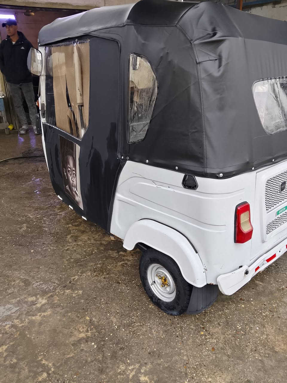 سلام عليكم تكتك للبيع 2022شهر2مرقمه بغداد تكتك خير من الله كامله بيه ضربه بلغد وصفحه معمرات سعر 7750وبيه مجال مكاني رئاسة العبيدي رقمي ***********
