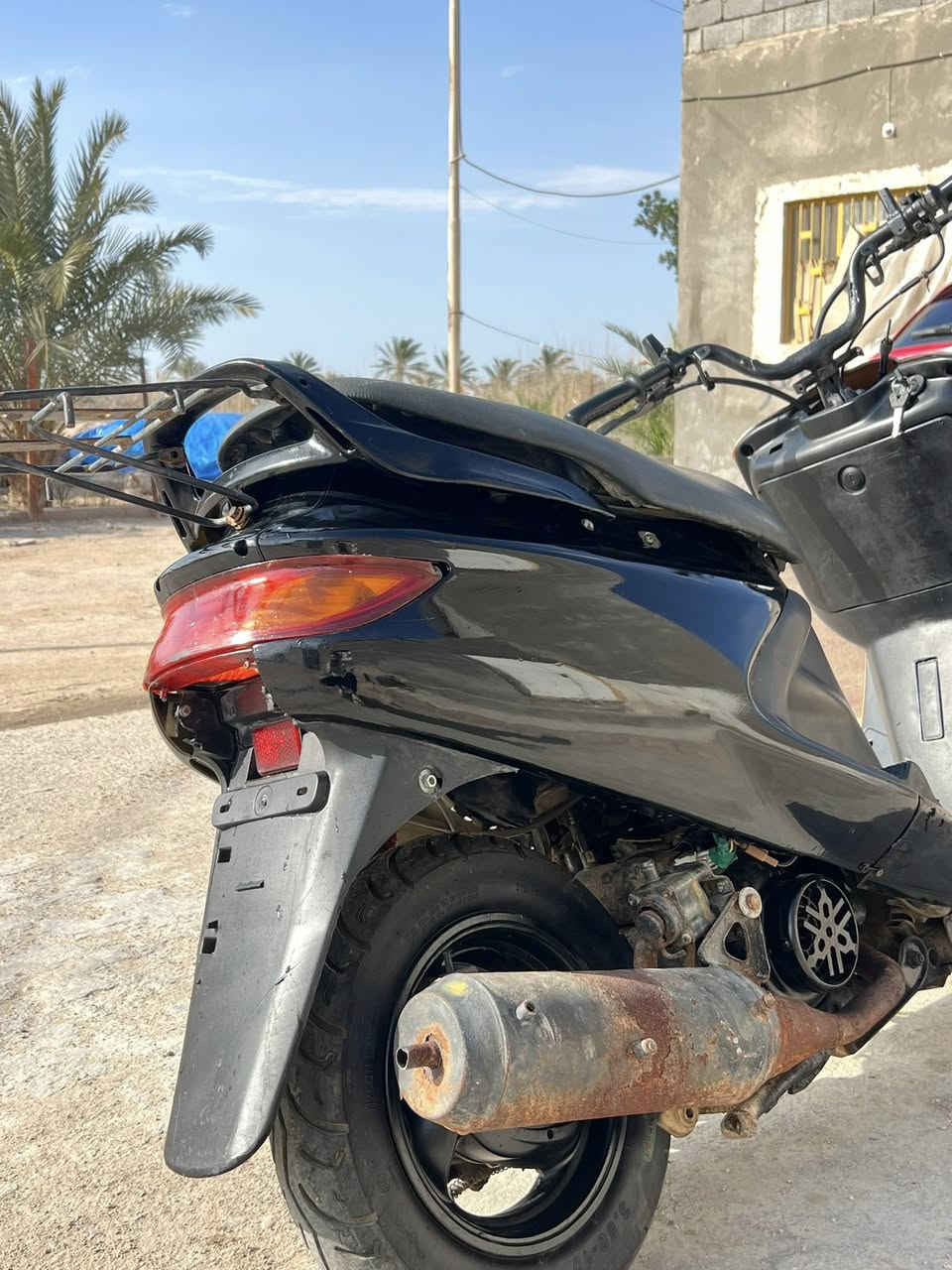 فراشة حربيه سعرها 160 العنوان البصرة كرمة علي رقم التواصل :***********
